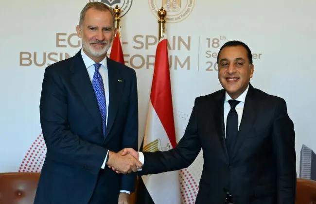 ملك أسبانيا يؤكد دور مصر المهم بالمنطقة وإدراكه للأزمات وتداعياتها على القاهرة 
