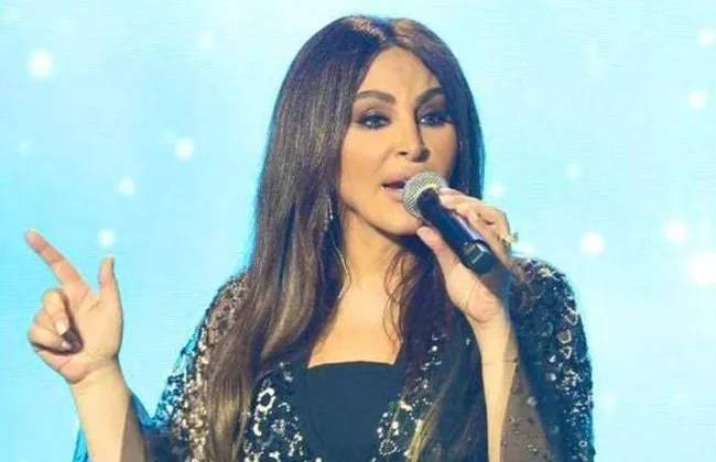 إليسا تنتهي من ألبومها الجديد  