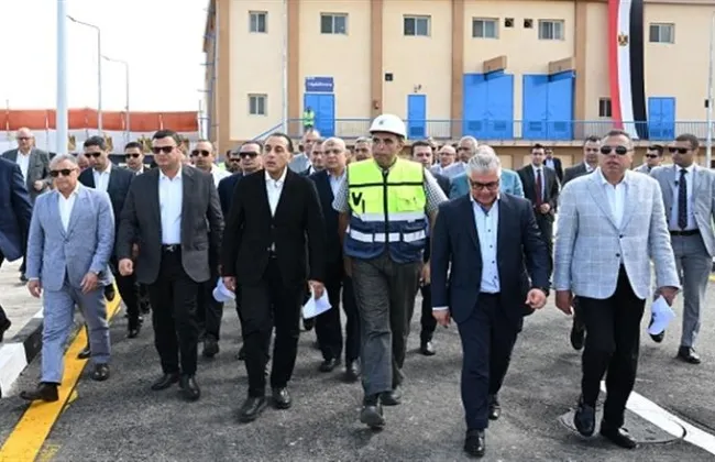 مدبولى يفتتح محطة ومأخذ المياه بالقنطرة غرب الصناعية بتكلفة 475.8 مليون جنيه 