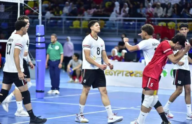 منتخب شباب الطائرة يهزم الكاميرون ويتوج ببطولة أفريقيا 