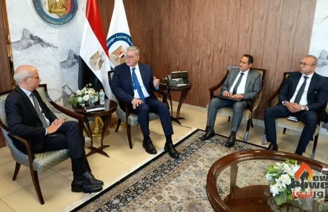 وزير البترول يبحث مع توتال إنرجيز الفرنسية الاستفادة بفرص الاستثمار فى شرق المتوسط 