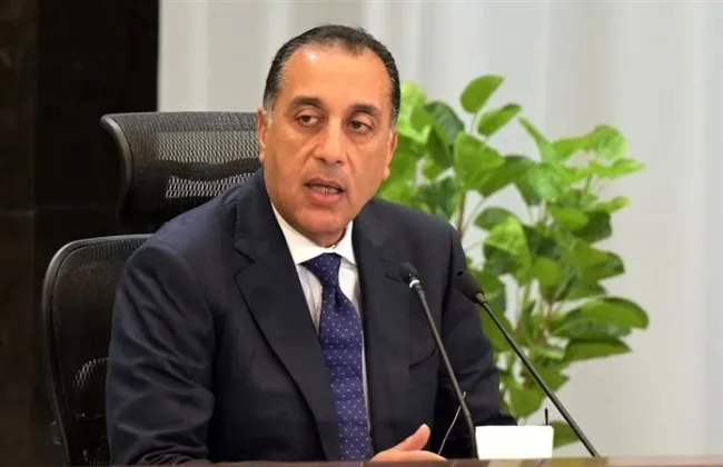 رئيس الوزراء يلتقى الرئيس التنفيذي لعمليات الموارد الطبيعية بشركة 