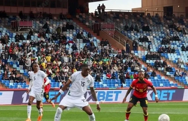 مجموعة الفراعنة.. أنجولا وزيمبابوي يتعادلان 1 - 1 فى الشوط الأول