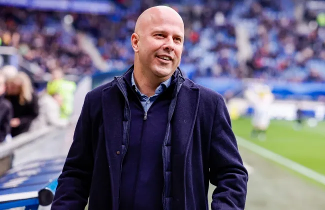 سلوت: نعاني من الغيابات أمام ليدز.. وفيرتز قادر على تقييم تجربته مع ليفربول