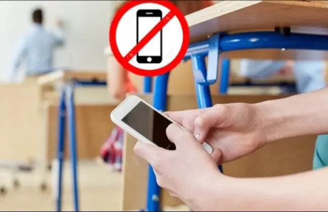 التعليم تشدد على منع الهواتف داخل اللجان وتتوعد الغشاشين خلال امتحانات نصف العام