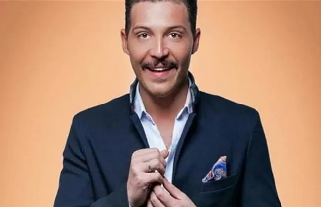 القبض على محمود حجازي والتحقيق معه في بلاغ جديد من فتاة أجنبية بتهمة هتك العرض