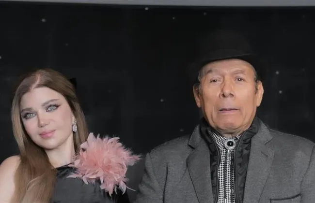 ياسمين الخطيب تعلن إصابتها بعدوى بكتيرية حادة بأنسجة الوجه تستدعي التدخل الجراحي