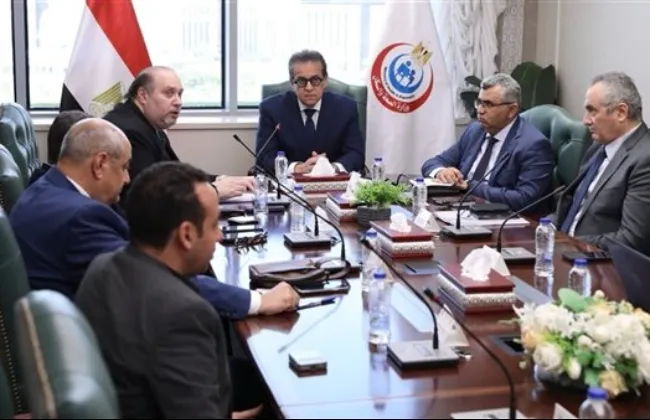 وزير الصحة يبحث إنشاء مدينة طبية بالعاصمة الجديدة وإدراج خدماتها بالتأمين الشامل