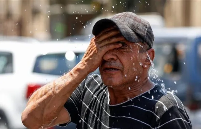  ذروة الموجة الحارة غداً الثلاثاء.. القاهرة تسجل 39 درجة وجنوب الصعيد يكسر حاجز الـ 42