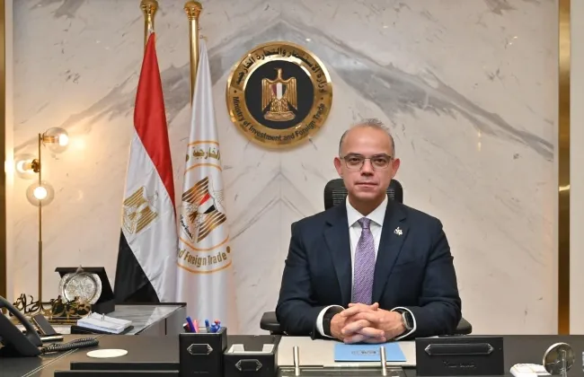 وزير الاستثمار يبحث مع دى بى ورلد تعزيز التكامل التجارى مع الأسواق الأفريقية