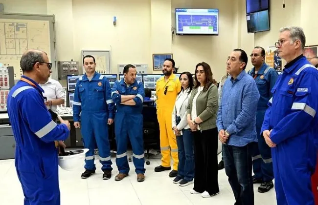 مدبولى يتفقد مواقع إنتاج الغاز بمنطقة غرب الدلتا التابعة لشركة رشيد للبترول