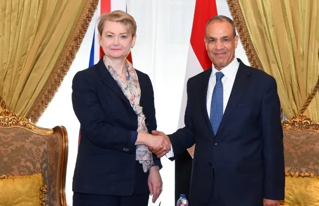 وزير الخارجية ونظيرته البريطانية يترأسان مجلس المشاركة المصرية البريطانية