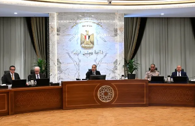 مدبولي يهنئ الرئيس والشعب المصري بذكرى ثورة 30 يونيو: ستظل علامة فارقة فى تاريخ الوطن