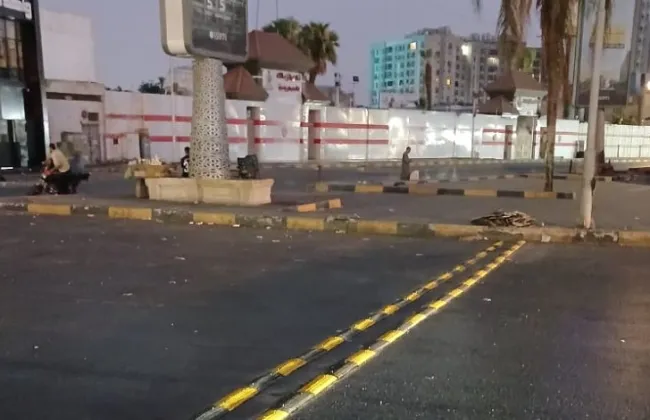 تركيب مطبات صناعية بشارع جامعة الدول العربية فى حى العجوزة لتعزيز السلامة..