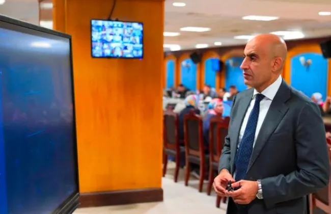 وزير التعليم يتابع سير الامتحانات من غرفة العمليات المركزية بالوزارة