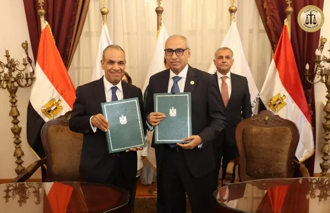 الخارجية ورئيس مجلس الدولة يوقعان اتفاق تعاون لدعم تدريب القضاء الإداريين الأفارقة