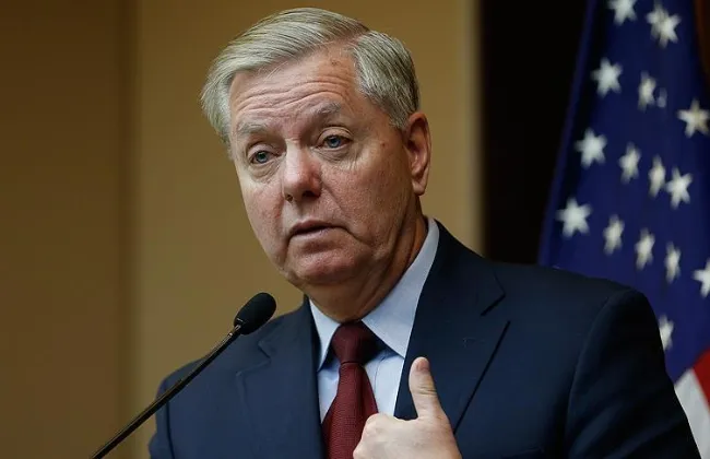 وفاة ليندسي جراهام صقر السياسة الخارجية الأمريكية وأبرز داعمي إسرائيل فى الكونجرس