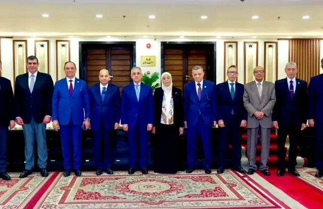 وزير العدل يهنئ رئيسة هيئة النيابة الإدارية بمناسبة توليها منصبها الجديد