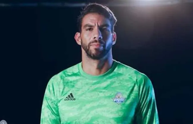 شريف إكرامي يعلن الاعتزال: اليوم أترك الملعب لكن لن أترك اللعبة والأهلي غير