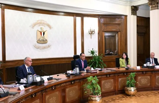 رئيس الوزراء يتابع عدداً من ملفات العمل المشتركة بين وزارتى الرى والإسكان