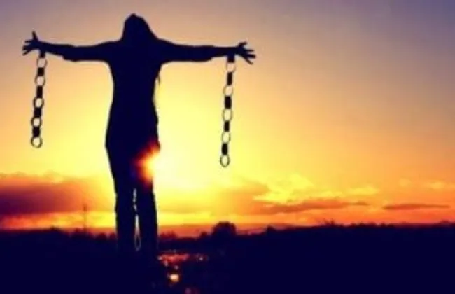 كيف تصبح شخصية يصعب تجاهلها؟.. مهارات تجعلك أكثر تأثيرًا