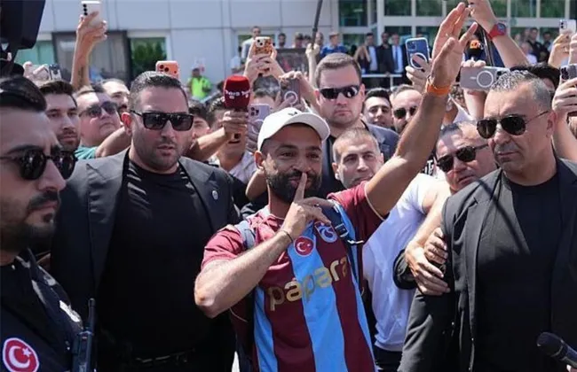بي إن سبورت تعلن إذاعة مباريات محمد صلاح مع طرابزون سبور
