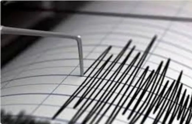 الثالث خلال يوم.. زلزال بقوة 6 درجات يضرب شبه جزيرة ميناهاسا فى إندونيسيا