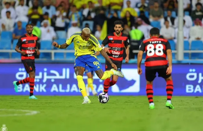 برباعية.. النصر يكتسح الرياض بمشاركة تريزيجيه