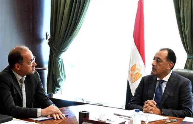 رئيس الوزراء يلتقي وزير المالية لمتابعة عدد من ملفات عمل الوزارة