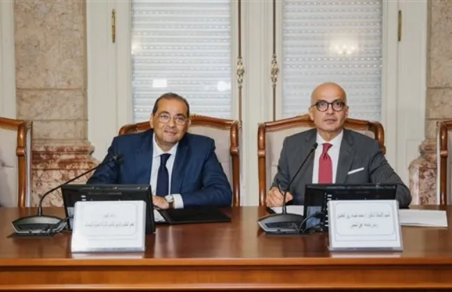 المصرية للاتصالات تطبق نظاما للذكاء الاصطناعي بجامعة عين شمس لتحليل أداء الطلاب