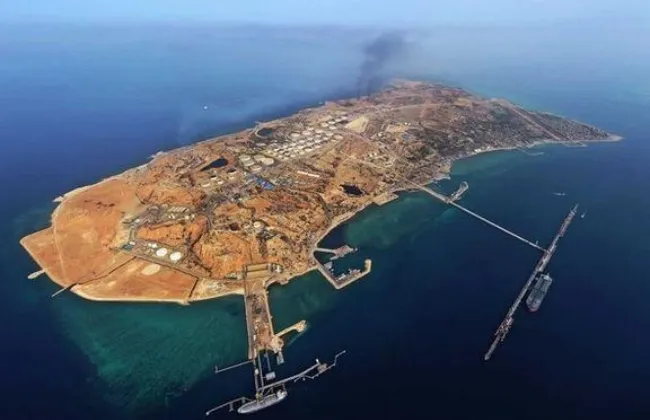 دوى انفجارات قرب جزيرة خارك الإيرانية