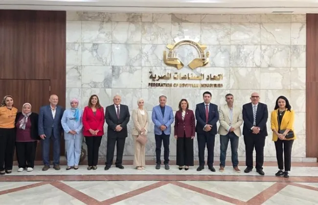 اتحاد الصناعات يبحث مع سفراء مصر بأفريقيا فتح أسواق جديدة وزيادة الصادرات