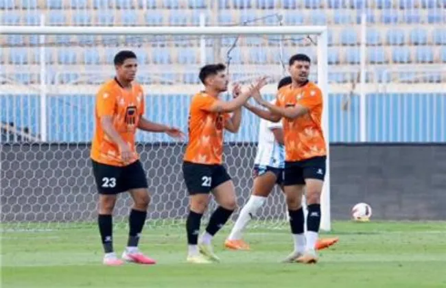 البنك الأهلى يتقدم على غزل المحلة 2-1 فى الشوط الأول