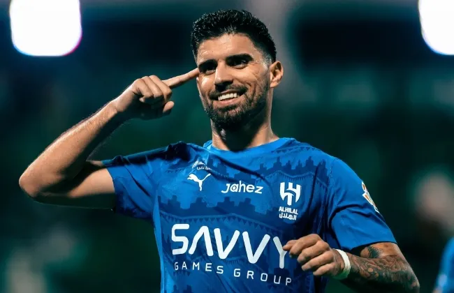 الهلال السعودى يشكو جماهير التعاون بسبب الواقعة المشينة ضد نيفيز