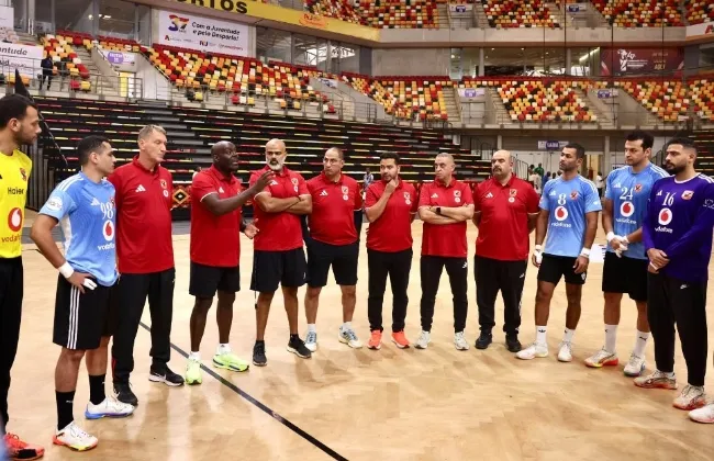 الأهلى يهزم إنتركلوب الأنجولى 38 - 24 فى بطولة أفريقيا للأندية لكرة اليد
