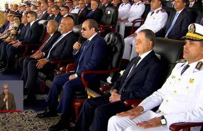 الرئيس السيسى: القوات المسلحة والشرطة هما جناحا الأمن فى مصر