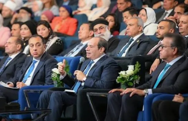 فخامة الرئيس السيسى: الوطن ملك أبنائه ويقع على عاتق الجميع مهمة الحفاظ عليه